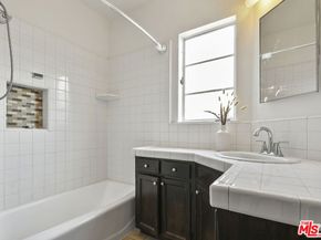 5648 Riverton Avenue, North Hollywood CA 91601