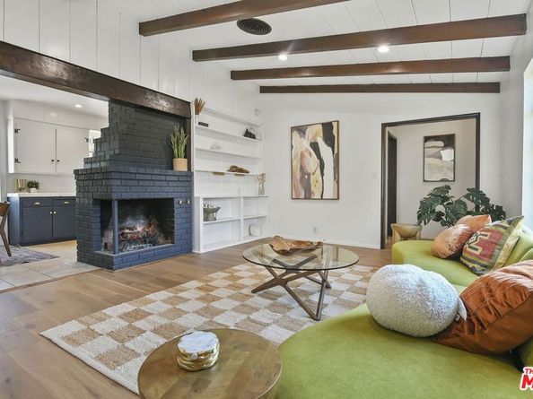 5648 Riverton Avenue, North Hollywood CA 91601