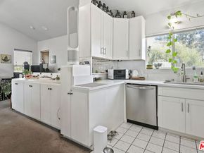 5648 Riverton Avenue, North Hollywood CA 91601