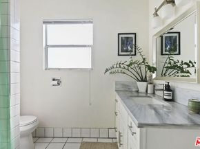 5648 Riverton Avenue, North Hollywood CA 91601