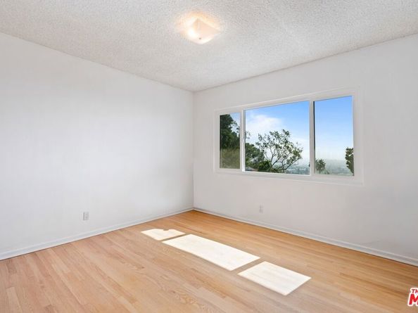 4799 Bonvue Avenue, Los Angeles CA 90027