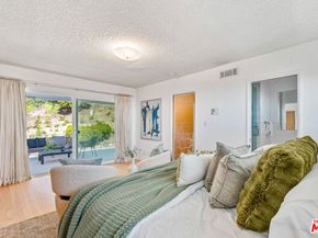 4799 Bonvue Avenue, Los Angeles CA 90027