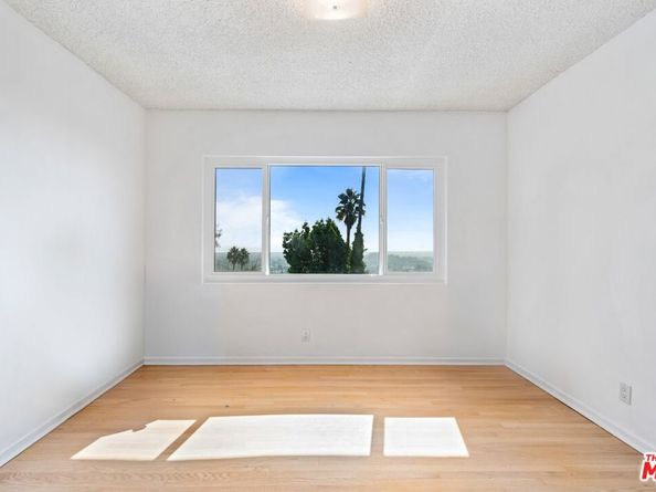 4799 Bonvue Avenue, Los Angeles CA 90027