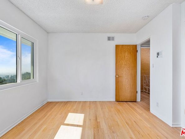 4799 Bonvue Avenue, Los Angeles CA 90027