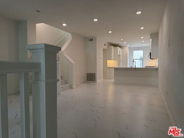 65 Plateau, Irvine CA 92618