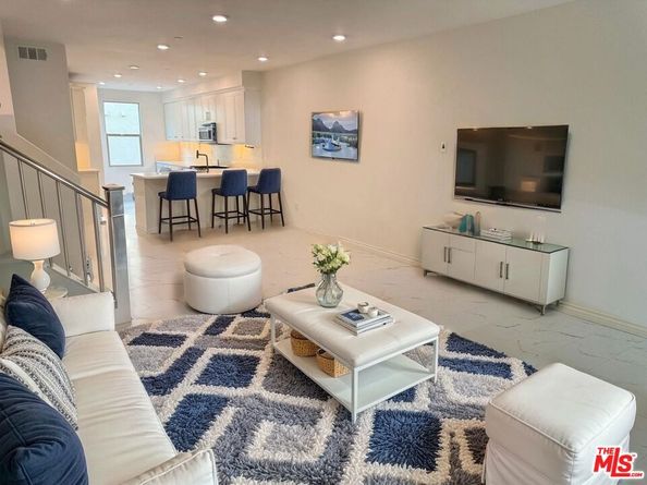 65 Plateau, Irvine CA 92618