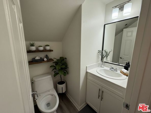 65 Plateau, Irvine CA 92618