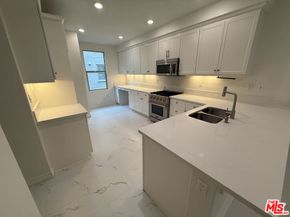 65 Plateau, Irvine CA 92618