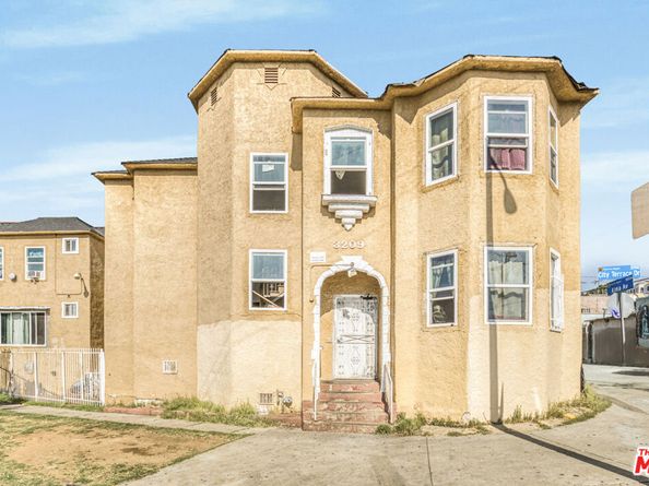 3209 Dobinson Street, Los Angeles CA 90063