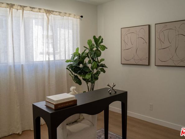 4579 Ambrose Avenue 8, Los Angeles CA 90027