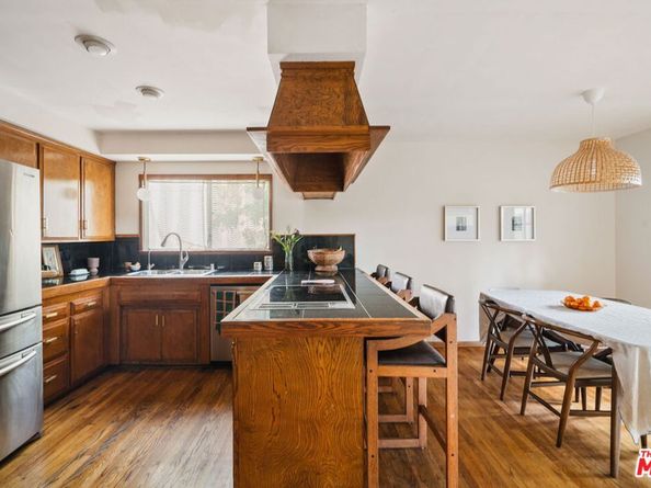 4748 Round Top Drive, Los Angeles CA 90065