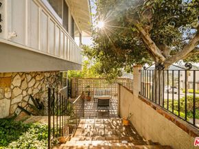 4748 Round Top Drive, Los Angeles CA 90065