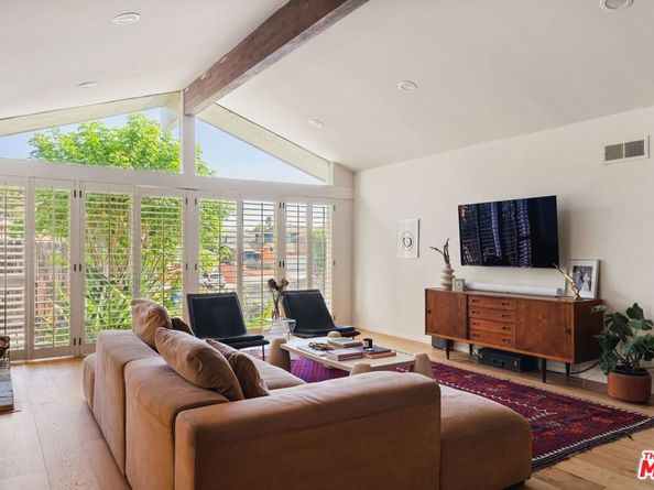 4748 Round Top Drive, Los Angeles CA 90065