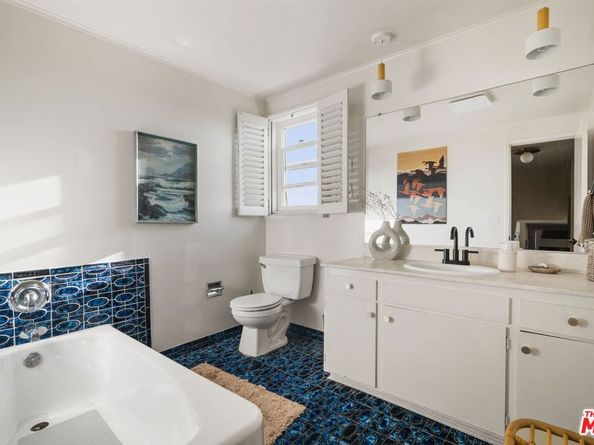 4748 Round Top Drive, Los Angeles CA 90065