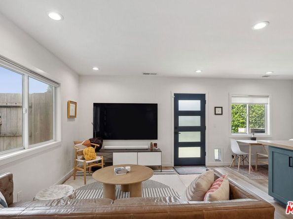 4852 S Centinela Avenue, Los Angeles CA 90066
