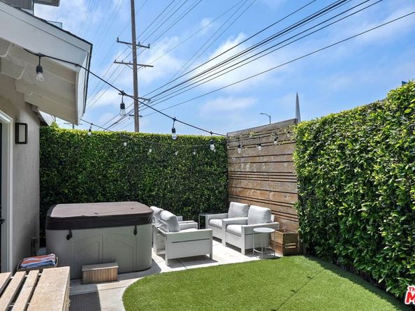 4852 S Centinela Avenue, Los Angeles CA 90066