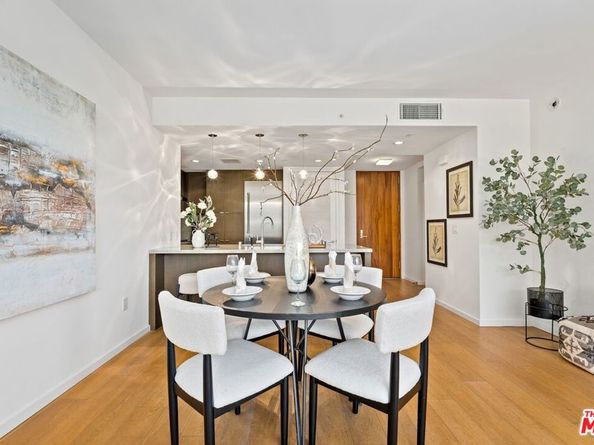 1705 Ocean Avenue 206, Santa Monica CA 90401