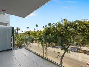 1705 Ocean Avenue 206, Santa Monica CA 90401