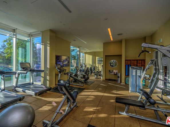 1705 Ocean Avenue 206, Santa Monica CA 90401