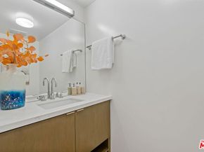 1705 Ocean Avenue 206, Santa Monica CA 90401