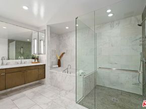 1705 Ocean Avenue 206, Santa Monica CA 90401