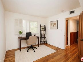 14807 Round Valley Drive, Sherman Oaks CA 91403