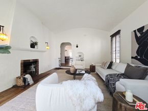2327 Midvale Avenue, Los Angeles CA 90064