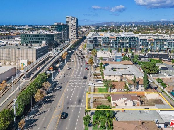 5649 W Jefferson Boulevard, Los Angeles CA 90016