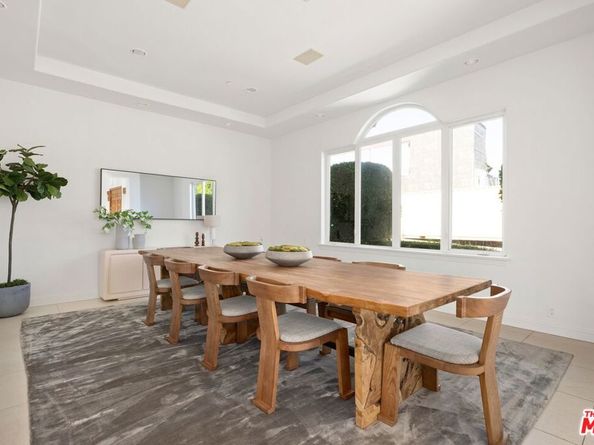 1939 Stradella Road, Los Angeles CA 90077