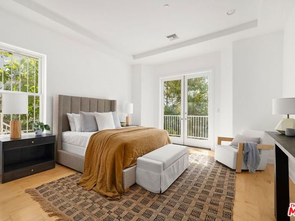 1939 Stradella Road, Los Angeles CA 90077