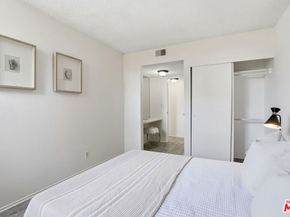 18620 Hatteras Street 276, Tarzana CA 91356