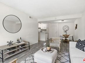 18620 Hatteras Street 276, Tarzana CA 91356