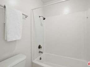 18620 Hatteras Street 276, Tarzana CA 91356