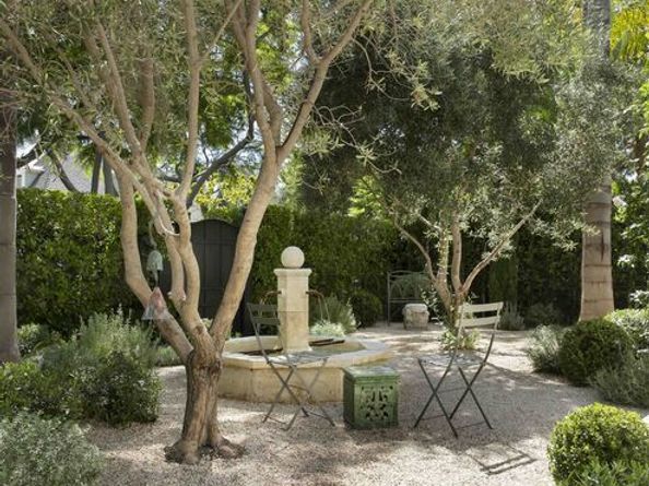 419 Huntley Drive, West Hollywood CA 90048
