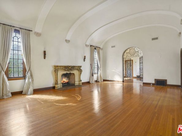 609 S Highland Avenue, Los Angeles CA 90036
