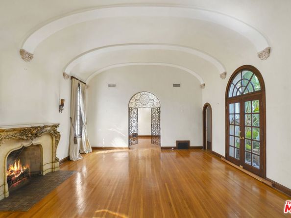 609 S Highland Avenue, Los Angeles CA 90036
