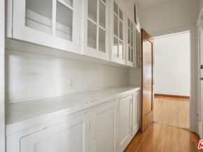 609 S Highland Avenue, Los Angeles CA 90036