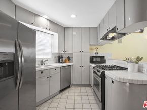 2454 4th Street 5, Santa Monica CA 90405