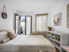 2454 4th Street 5, Santa Monica CA 90405