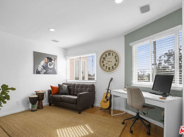 2454 4th Street 5, Santa Monica CA 90405