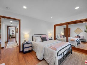 2504 Ocean Avenue, Venice CA 90291