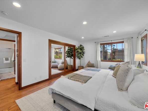 2504 Ocean Avenue, Venice CA 90291