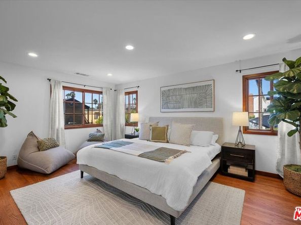 2504 Ocean Avenue, Venice CA 90291