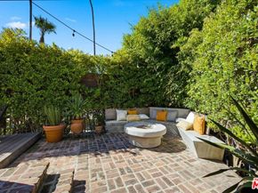 2504 Ocean Avenue, Venice CA 90291