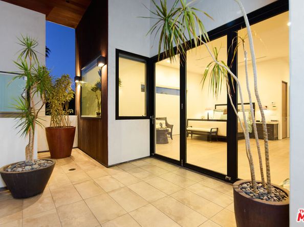 844 N Harper Avenue, Los Angeles CA 90046