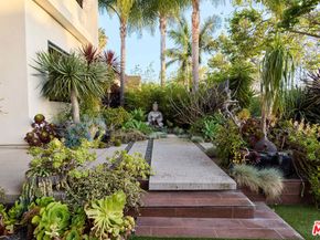 844 N Harper Avenue, Los Angeles CA 90046