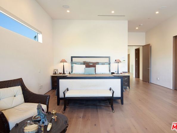 844 N Harper Avenue, Los Angeles CA 90046