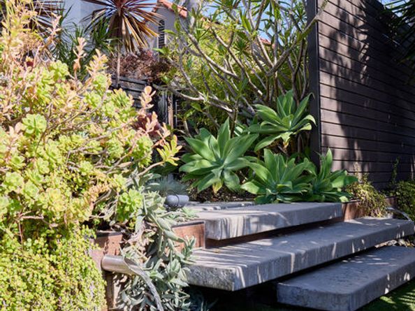 844 N Harper Avenue, Los Angeles CA 90046