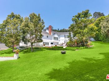 657 N Saltair Avenue