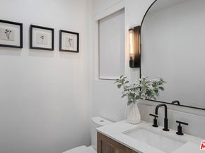 1807 10th Street 3, Santa Monica CA 90404